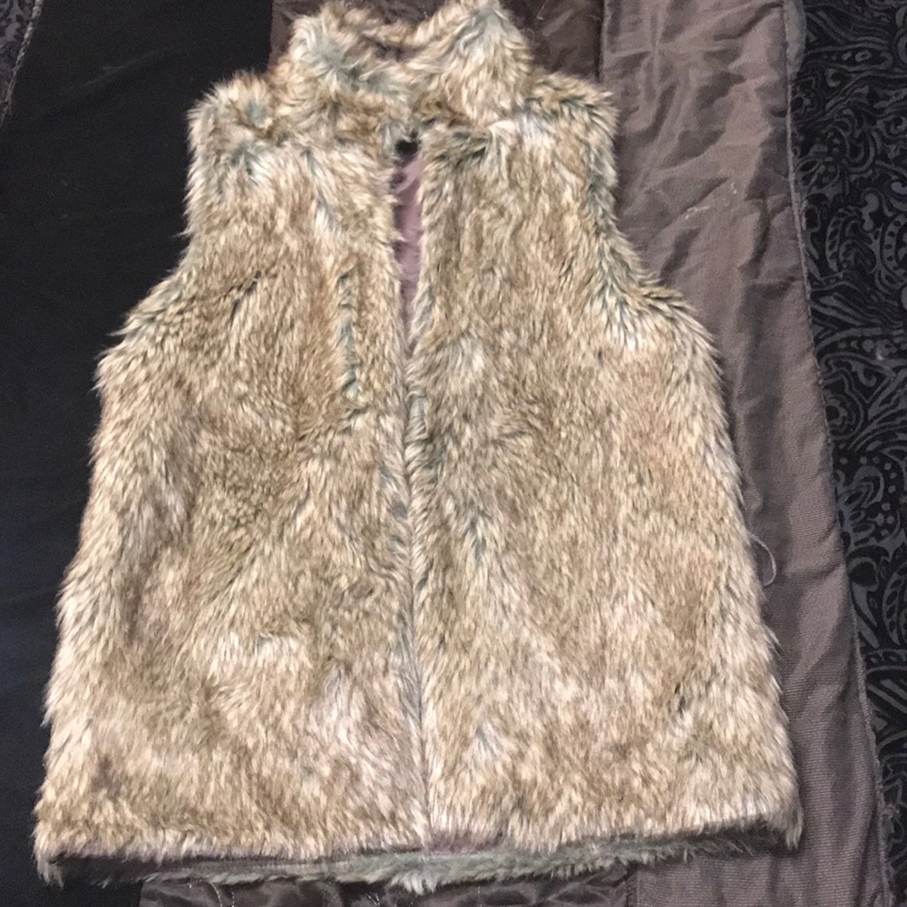 Fur vest